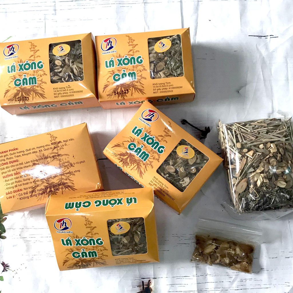 Lá Xông Sản Phụ Cho Mẹ Sau Sinh (1 Hộp)