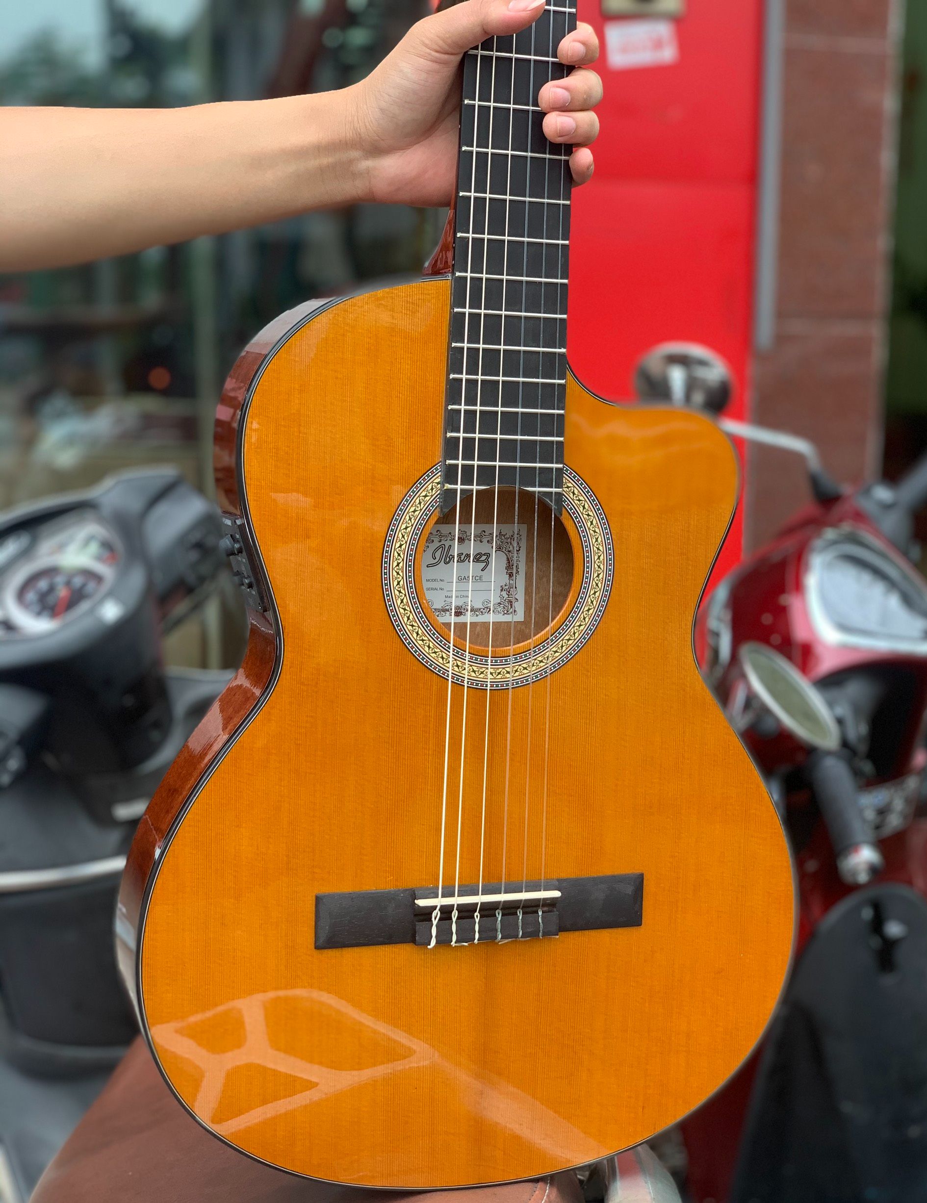 Đàn guitar Ibanez classic EQ GA5TCE