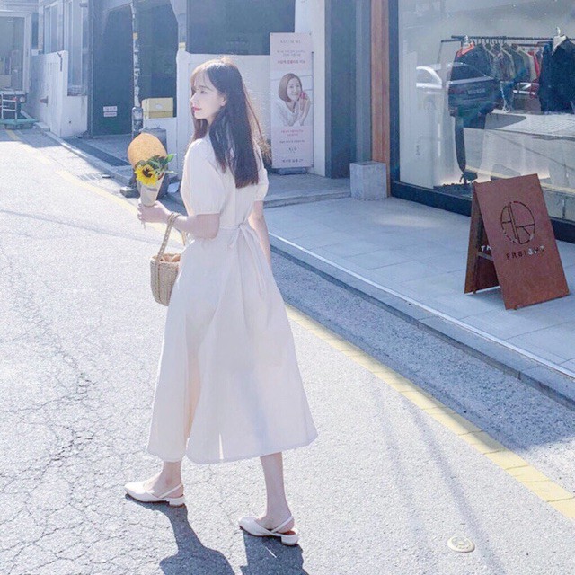 Đầm sm trắng form dài thắt eo