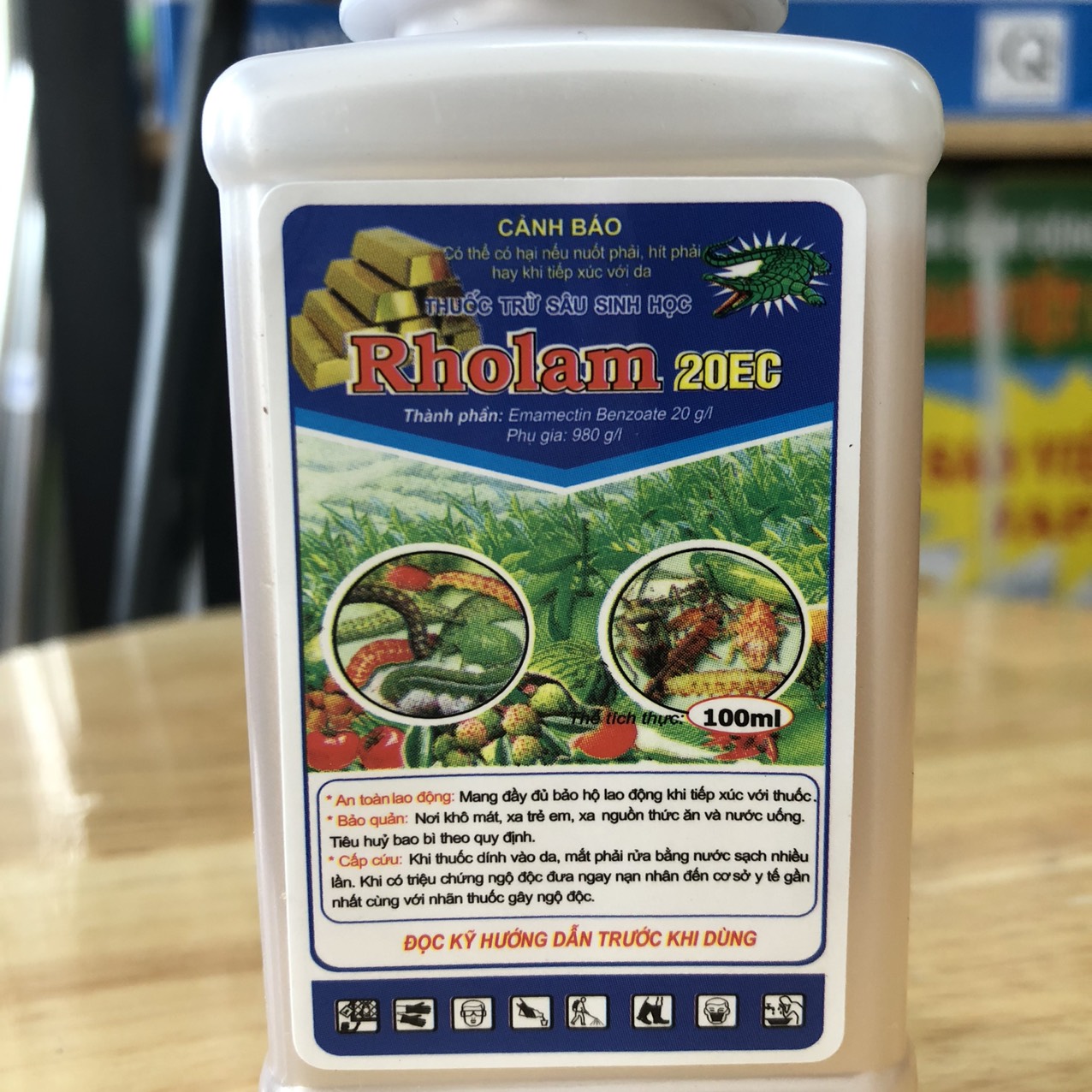 Thuốc trừ sâu sinh học Rholam 20EC chai 100ml