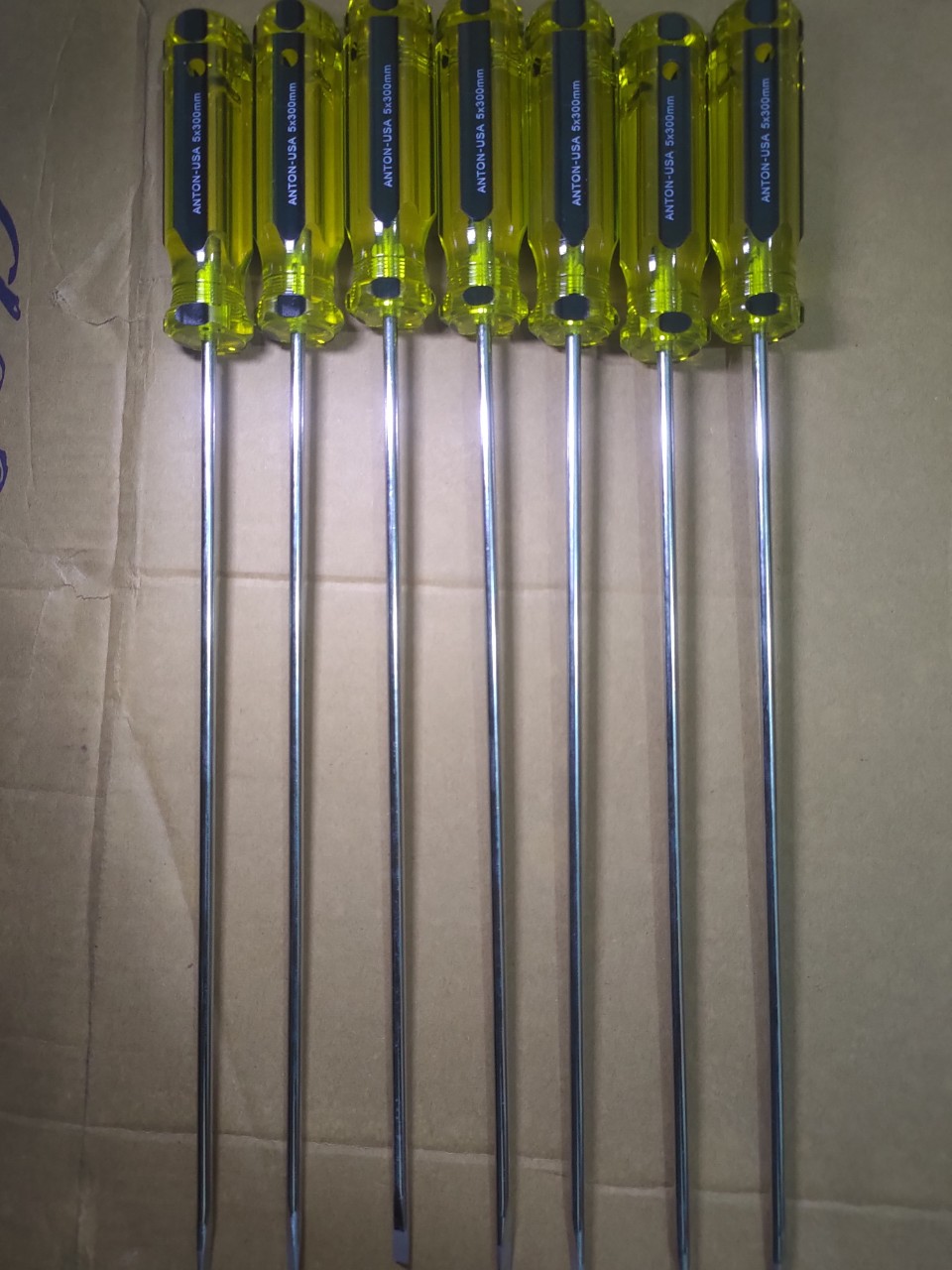 Tô vít dẹp anton 5ly dài 40cm