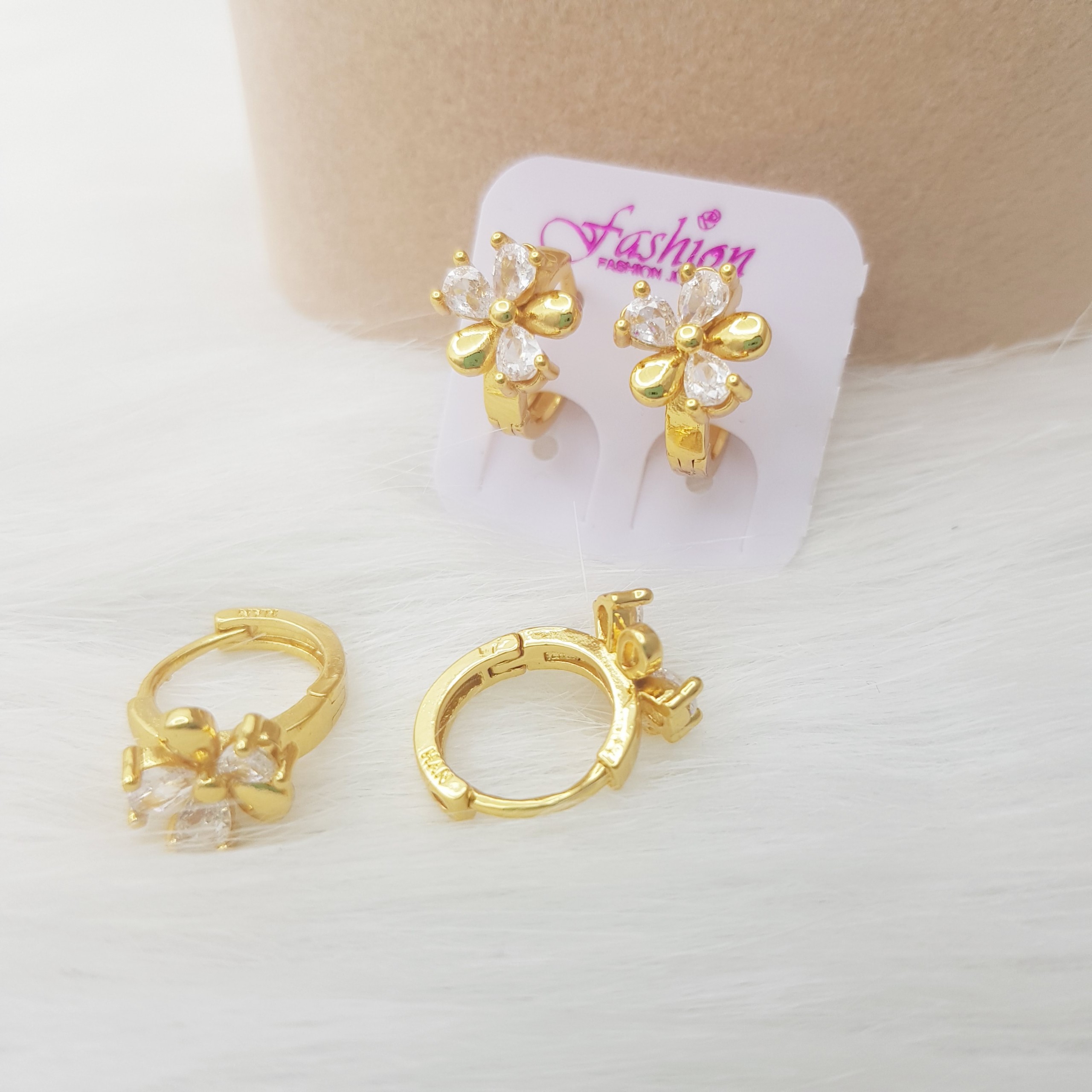 Khuyên tai nữ mạ vàng, bông tai đính đá lấp lánh hình bông hoa trang sức b22v37 berry jewelry