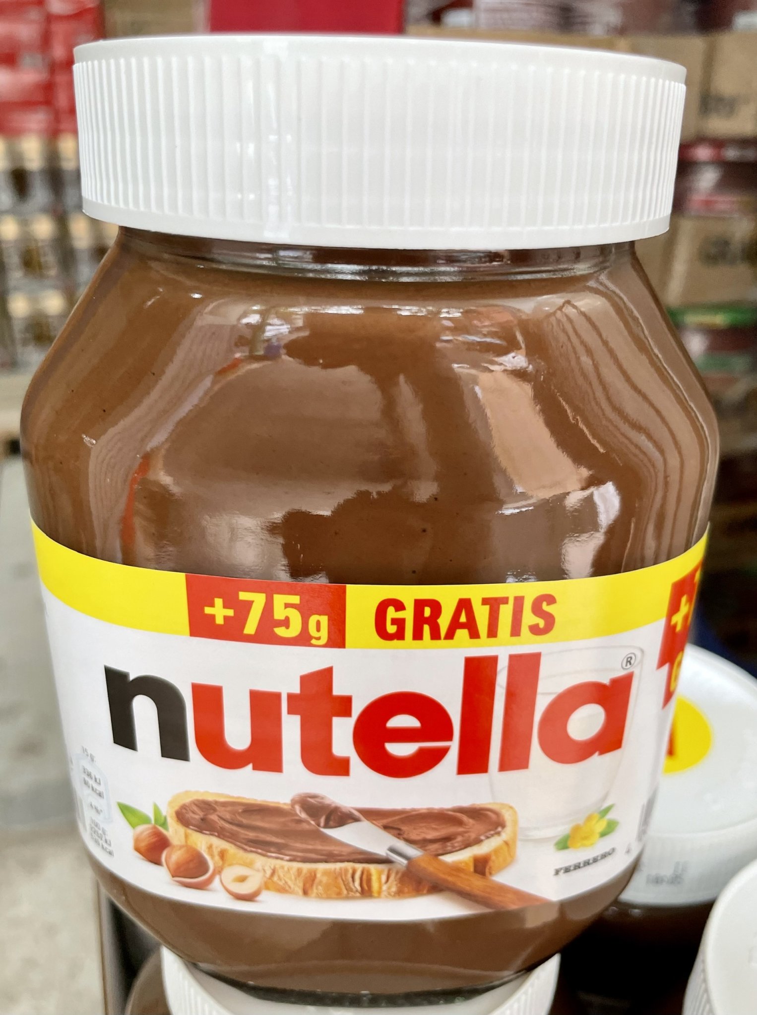Nutella Mứt hạt phỉ 750 gram xuất xứ Ba Lan