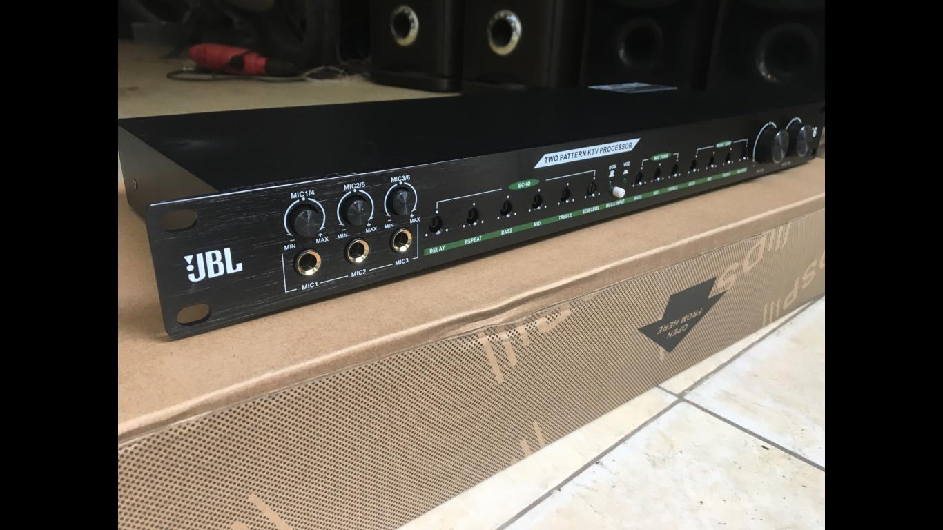 Vang JBL k6