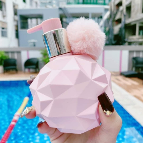 Sữa tắm xông trắng Pink Lady Qlady