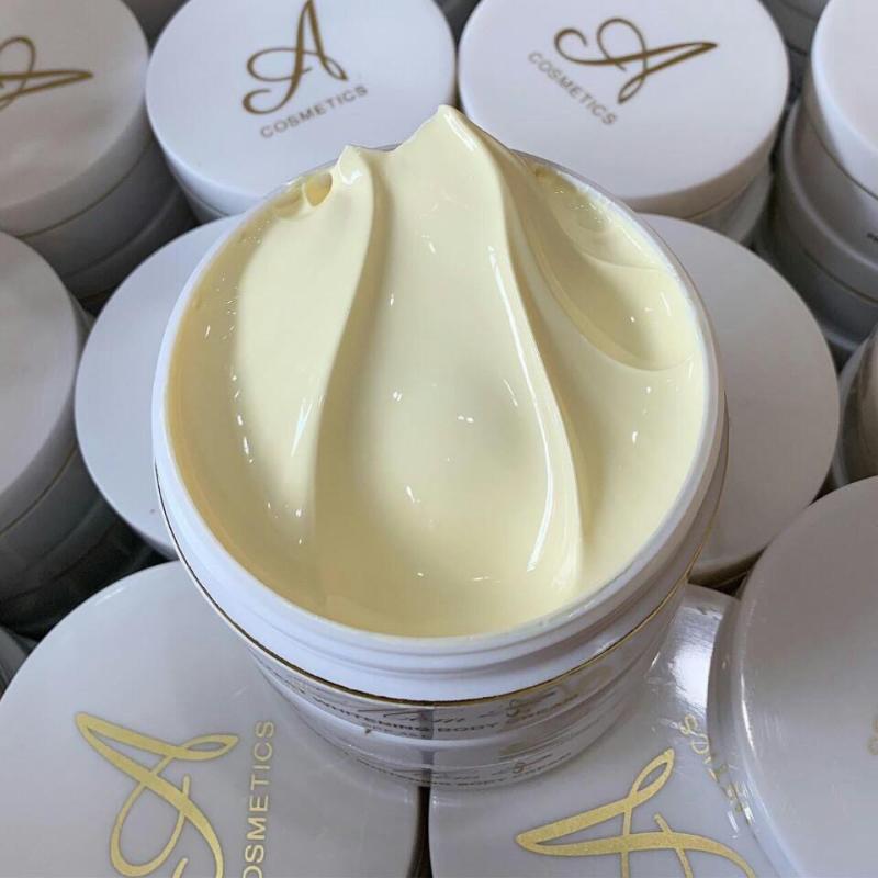 KEM DƯỠNG TRẮNG DA BODY MỀM A PHƯƠNG ANH + TẶNG KÈM CHAI NƯỚC HOA CHIẾT PHÁP 20ML