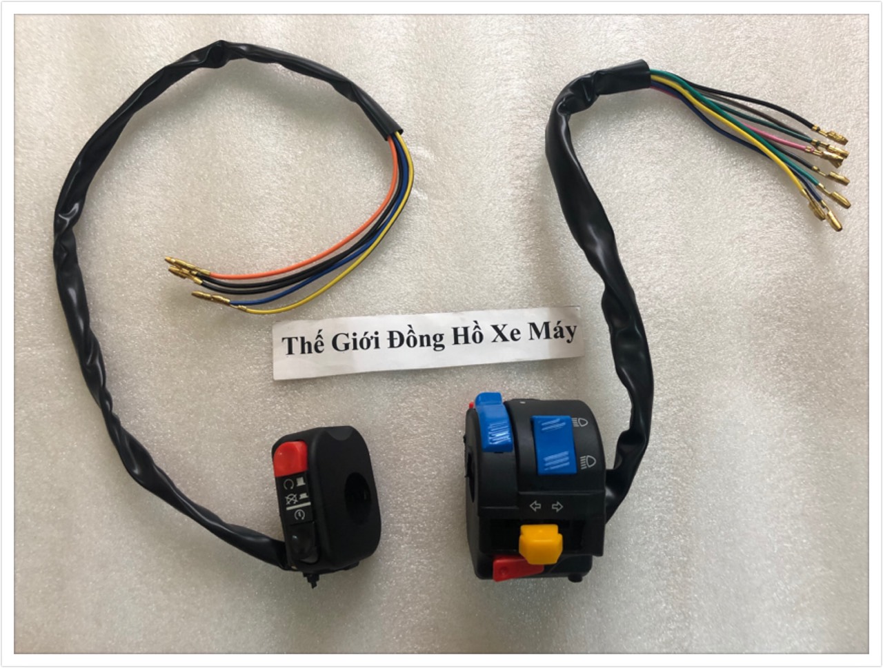 cùm công tắc Fz phải ( cùm nhỏ)