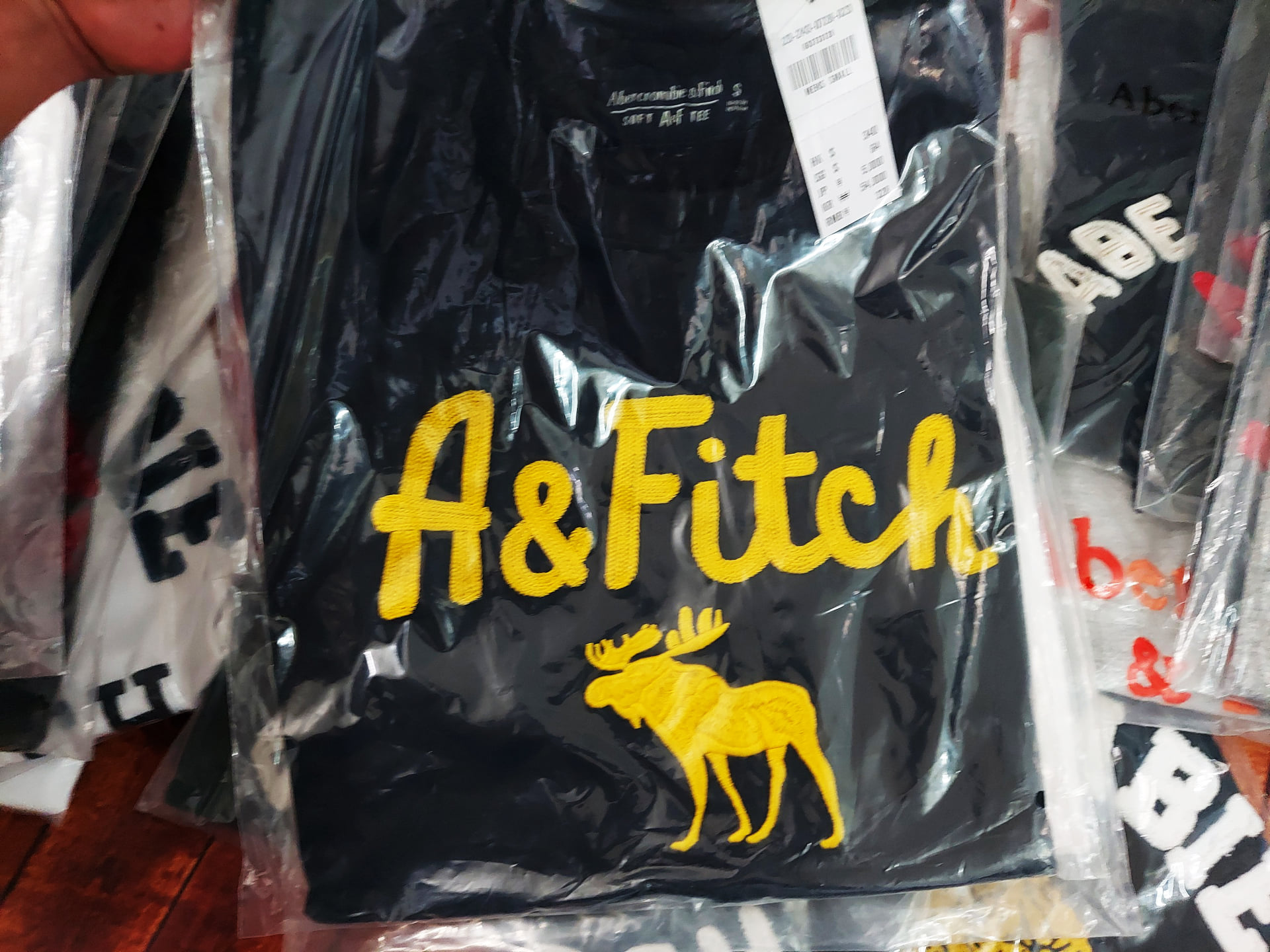 Áo thun A&FITCH Navy Deer