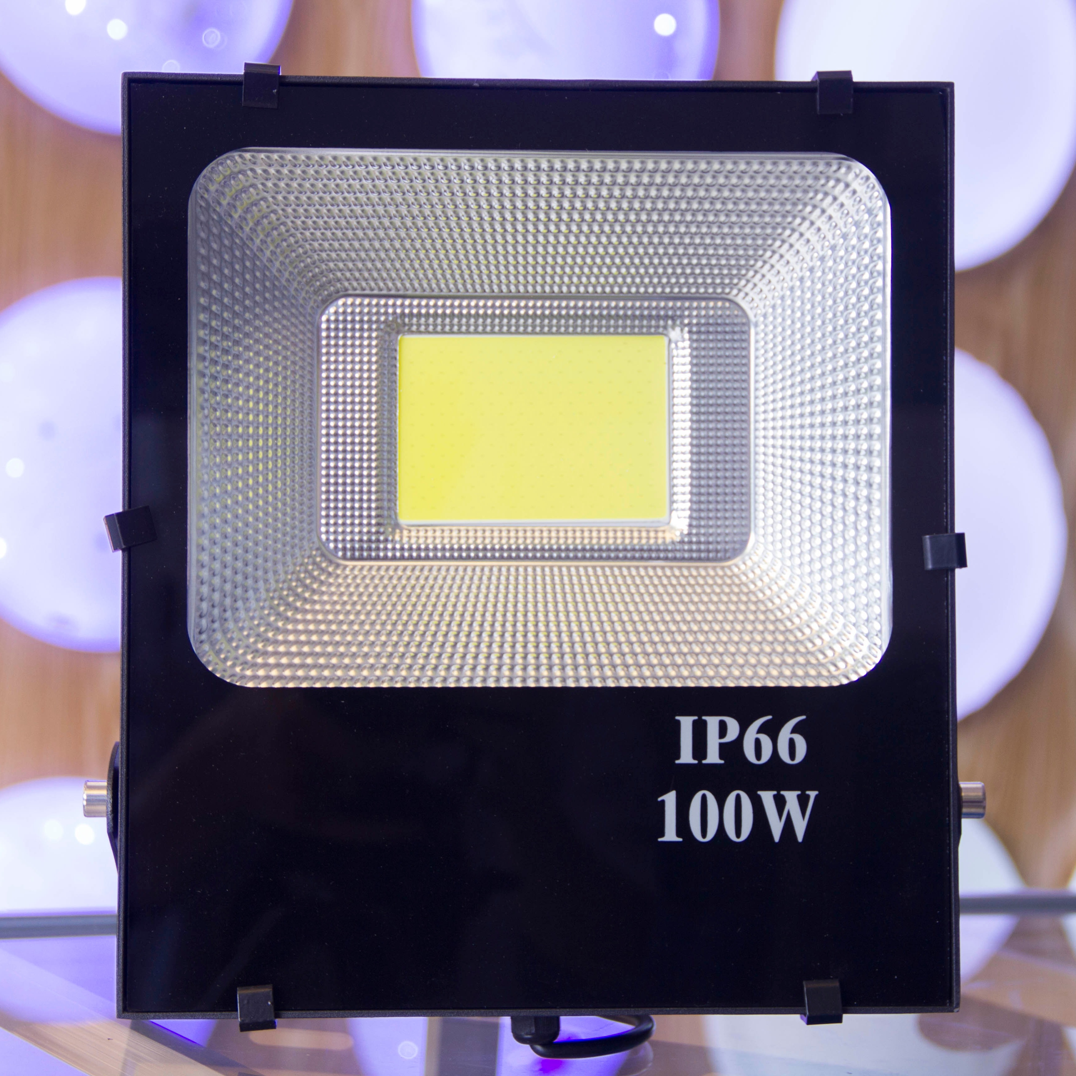 [HCM]Đèn Pha Led 50w COB 5054 đủ công suất.