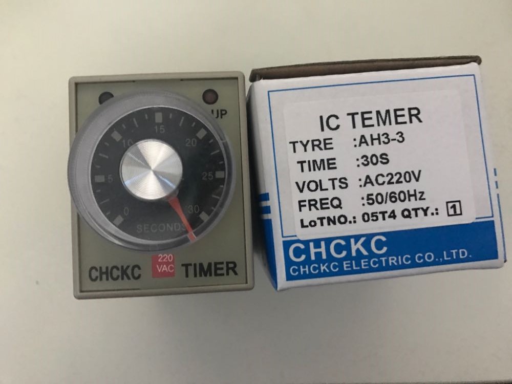 Timer đơn AH3-3 220VAC có kèm chân đế 8 chân tròn