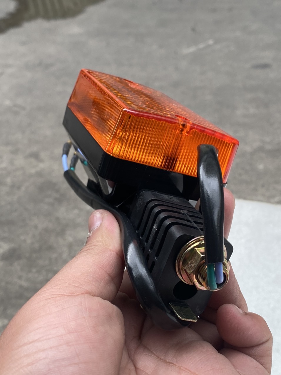 XI NHAN TRƯỚC - SAU XE WIN 100
