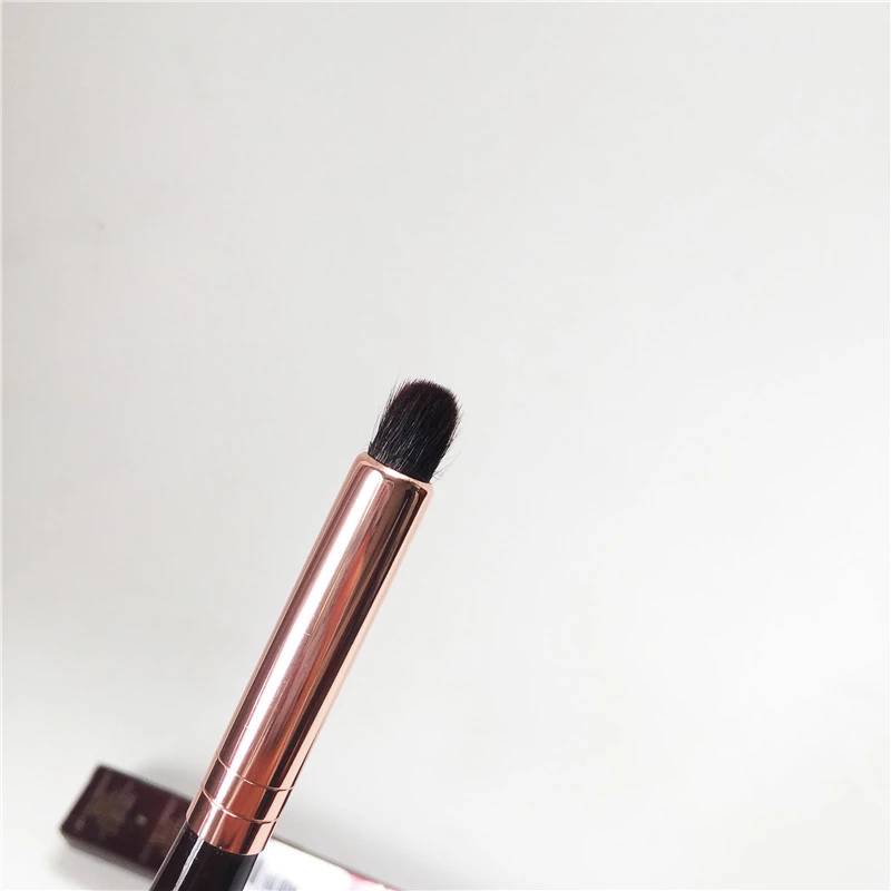 [HCM]Cọ Đánh Hốc Mắt Charlotte Tilbury Eye Smudger