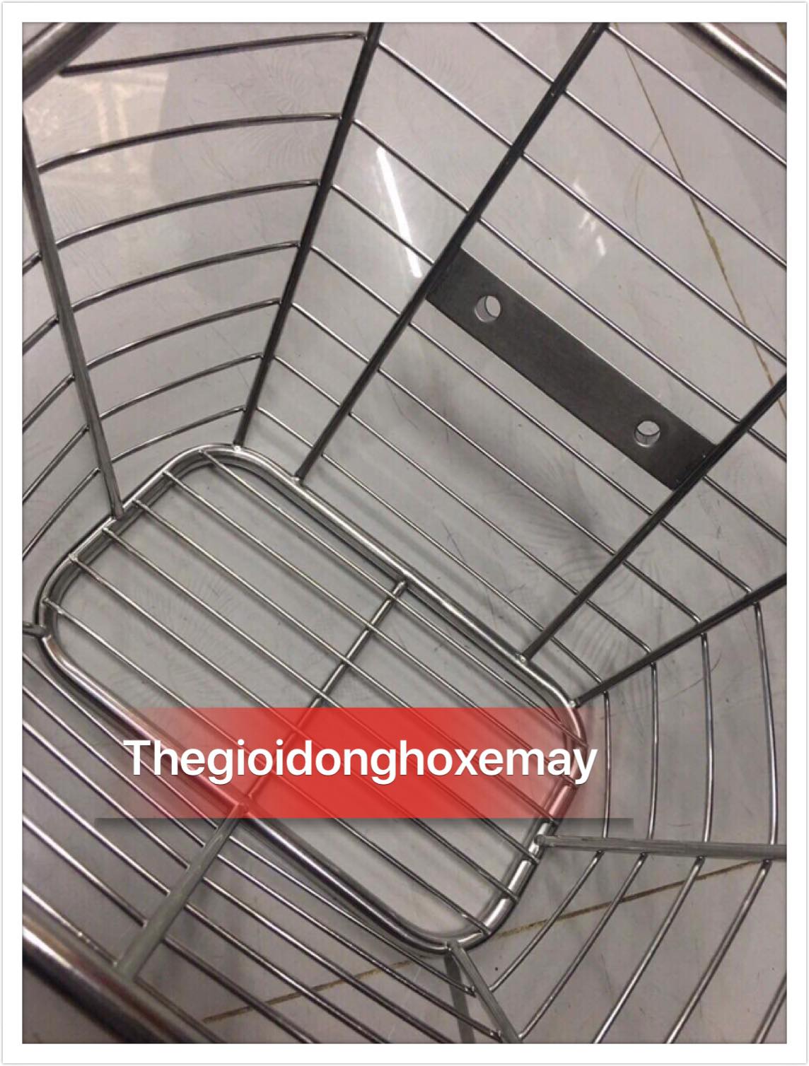 Rổ inox loại nhẹ 10 ly xe Yamaha Sirius FI sọc ngang (loại 11kg) - Sản Phẩm Chất Lượng, Gian Hàng Uy Tín, Giá Cả Cực Tốt, Mua Ngay.