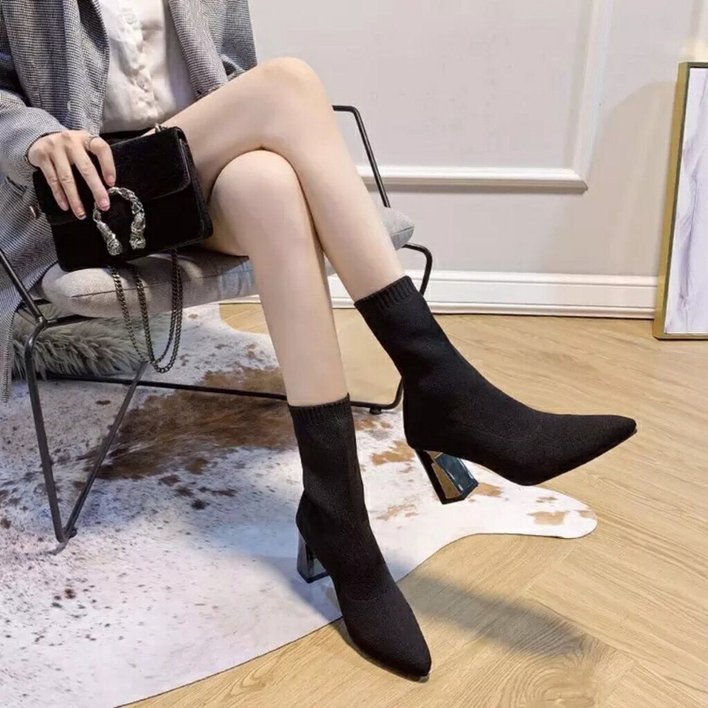 GIÀY BOOTS GÓT TRÁNG GƯƠNG
