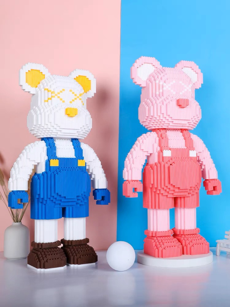 LEgo Gấu Bearbrick 35-55cm ( Tặng kèm búa+ Đèn)