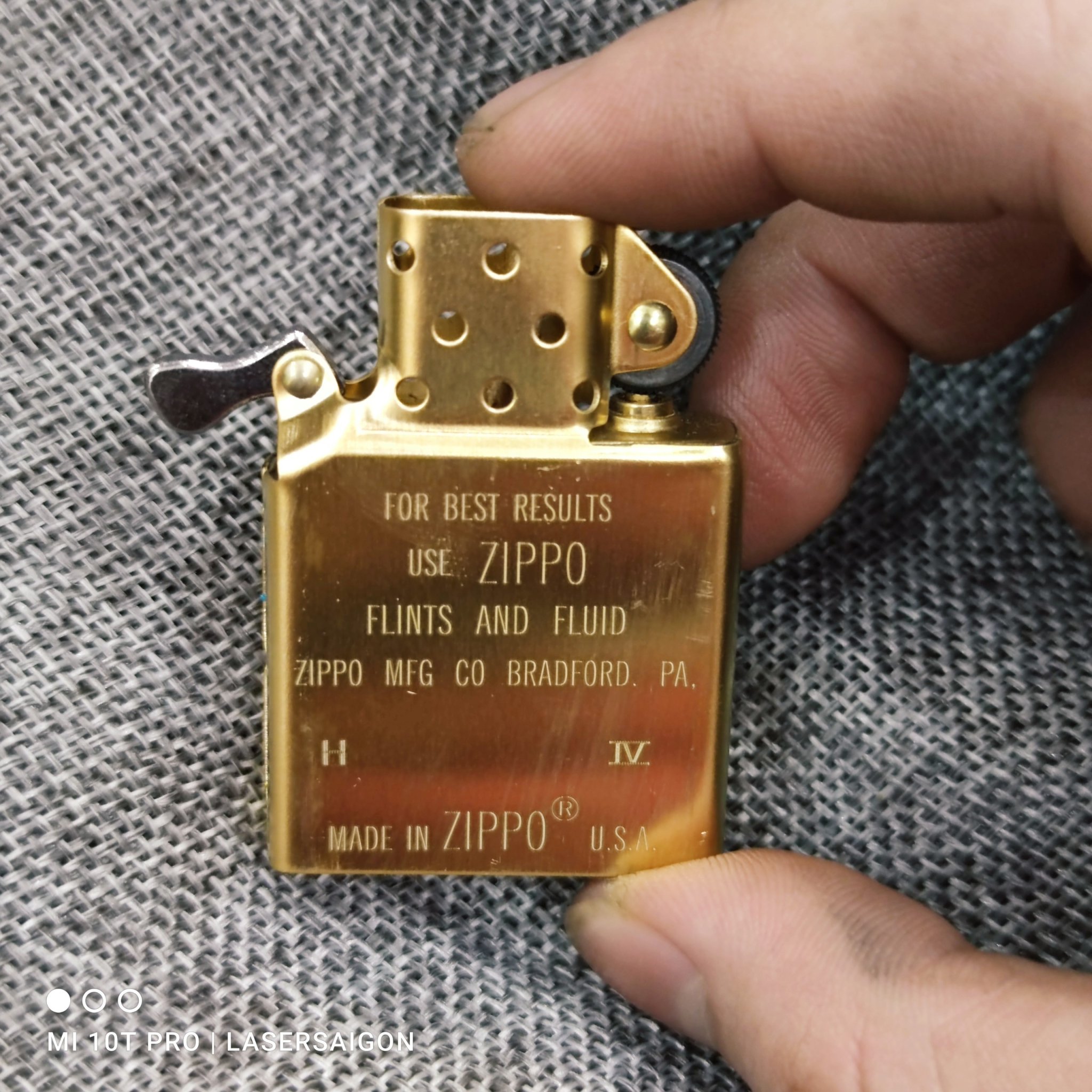 [HCM]Bật Lửa Zippo Đồng Nguyên Khối Mẫu LIGHTER CODES  ( Tặng Combo Kèm Đá+Bấc+Chai Xăng Nhỏ)