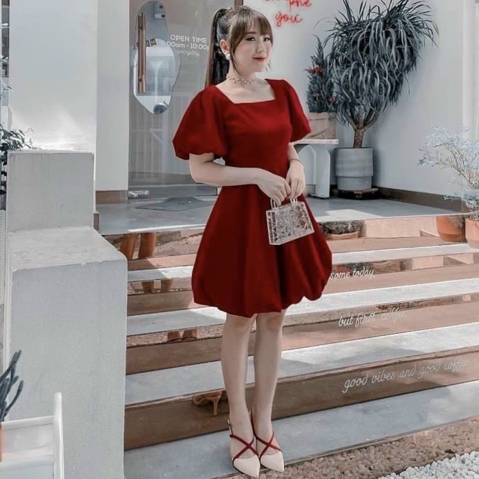Đầm đỏ tùng bầu tròn