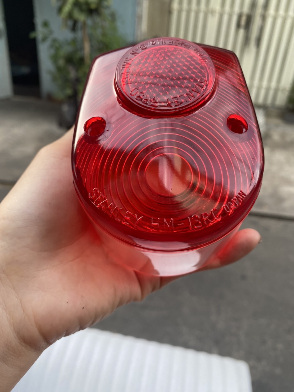 CHỤP ĐÈN LÁI ( ĐÈN HẬU ) CUB 81