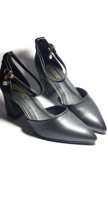 [SALE] Sandal Da Lì Bít Mũi Hở Eo Đế Vuông 6 Phân