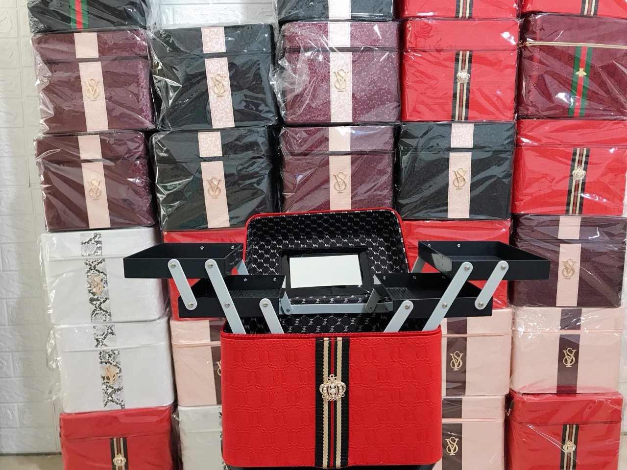 CỐP ĐỰNG ĐỒ NỐI MI, TRANG ĐIỂM