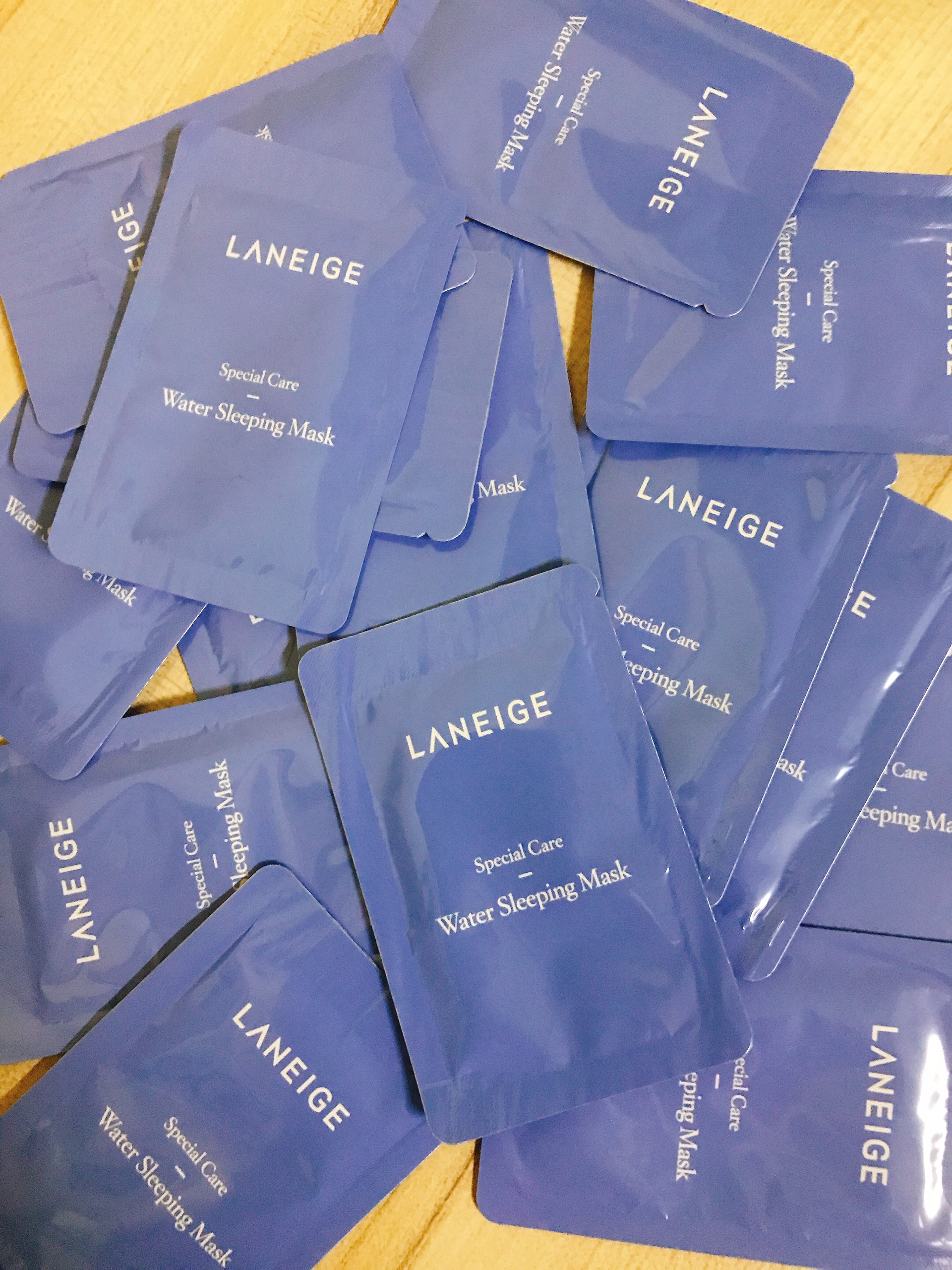 [HCM]Mặt Nạ Ngủ Dưỡng Ẩm Water Sleeping Mask 4ml