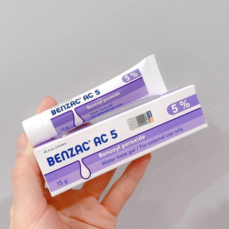 Gel chấm giảm mụn Benzac AC chứa Benzoyl perioxide 5%