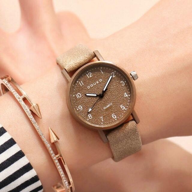 Đồng hồ nữ Douko dây da cào size 28mm