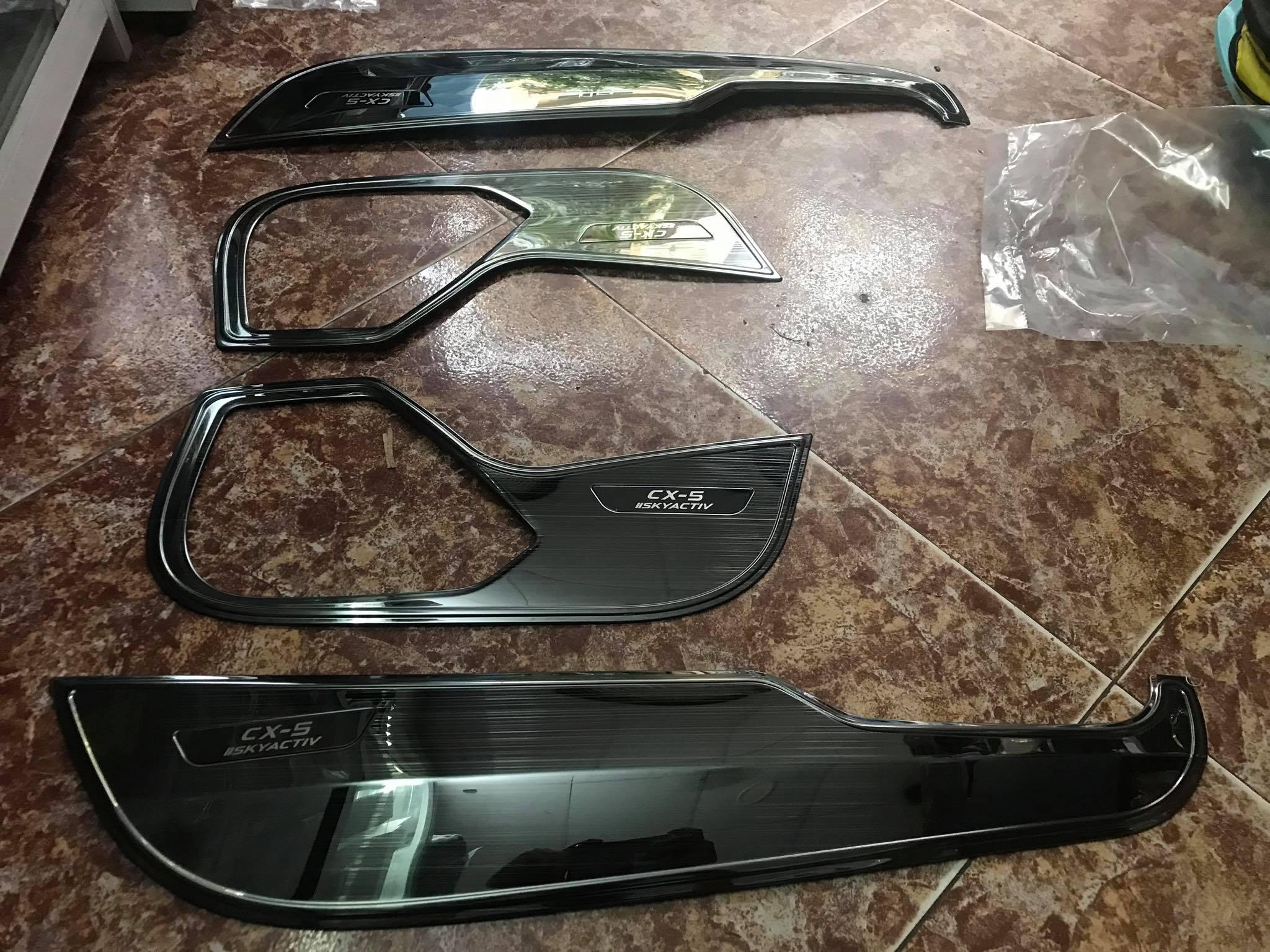 Ốp chống xước tabli cánh cửa Mazda CX5 titan