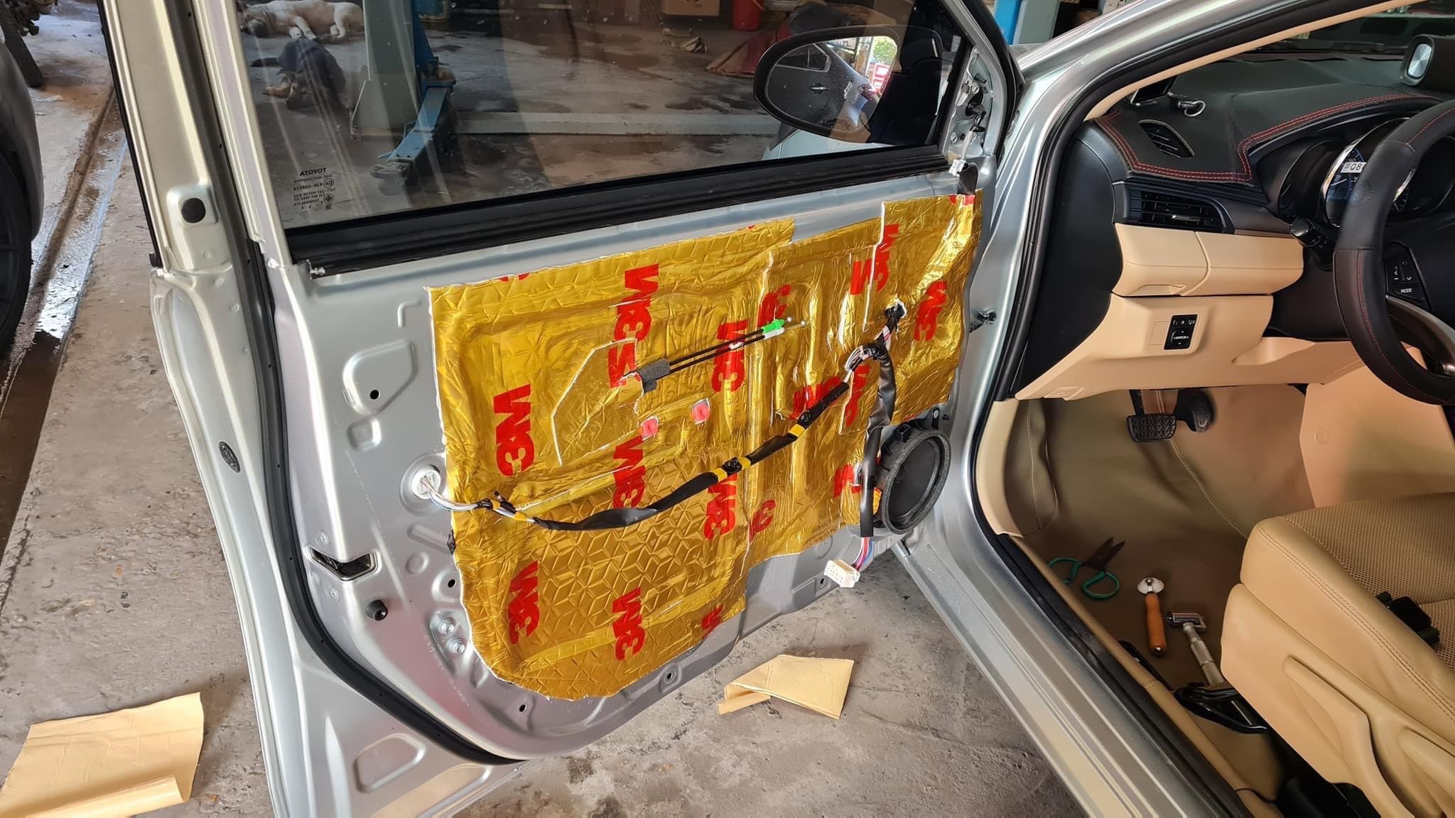 Bông tiêu âm khổ lớn 80x50 dày 10mm bông cách âm cách nhiệt dành cho ô tô loại cao cấp