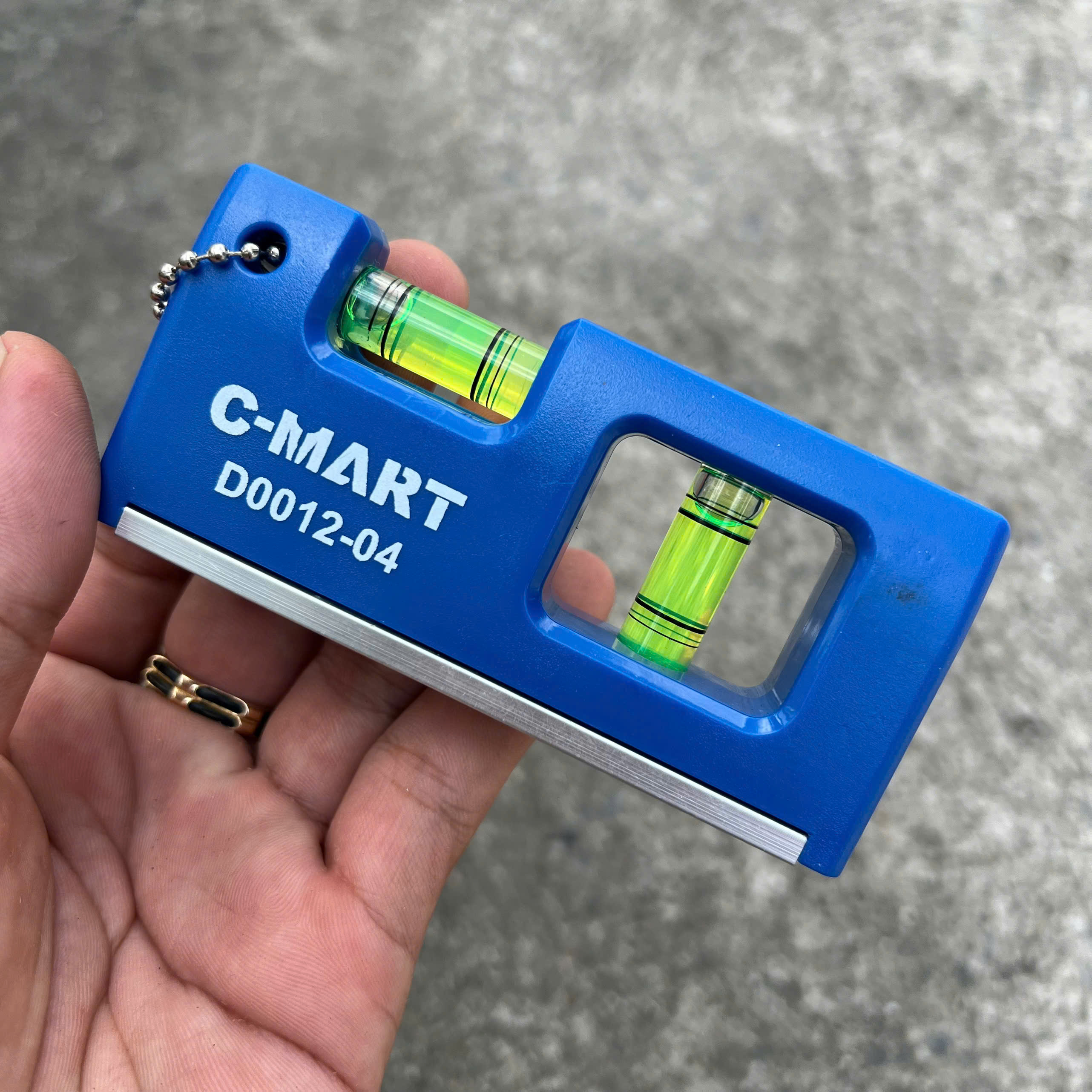 Thước thủy bỏ túi có từ C-MART D0012-04  100mm