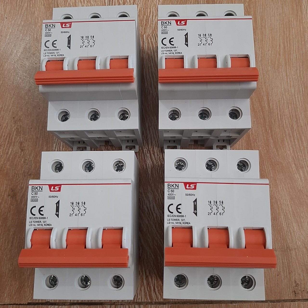 [HCM]CẦU DAO 3 PHA ĐIỆN TỰ ĐỘNG