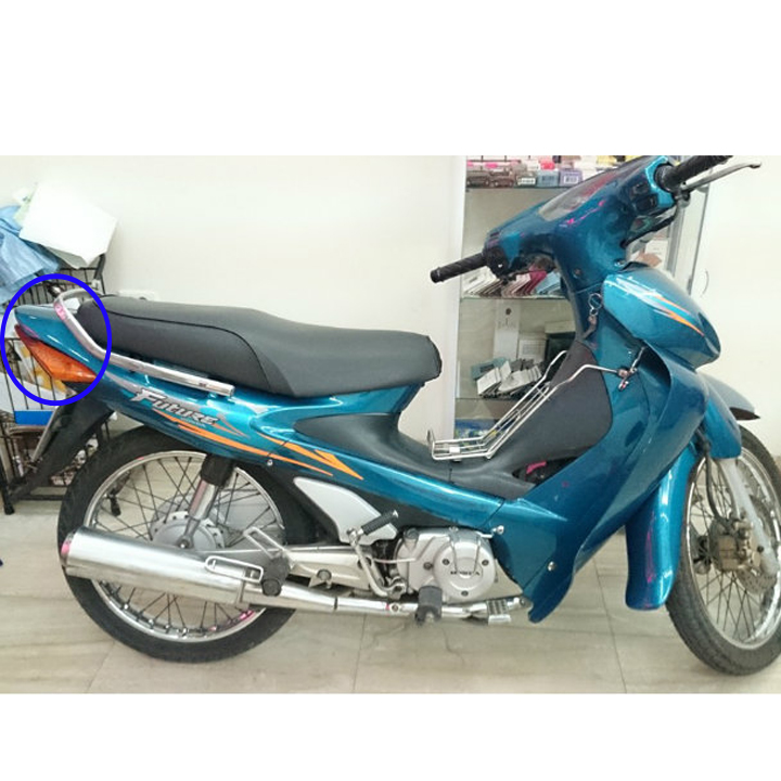 Củ đèn hâu xe Future 1
