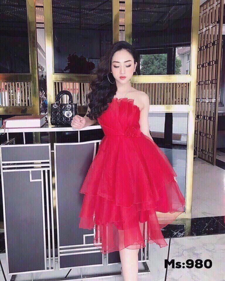 Đầm tầng 3 lớp cúp ngực