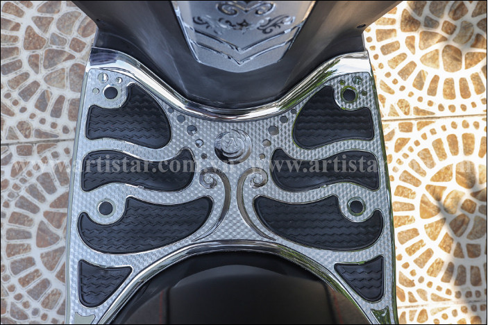 [Lead 2022-2024] Lead 2022-2024 Decorative Cover with Artistar Chrome Plating