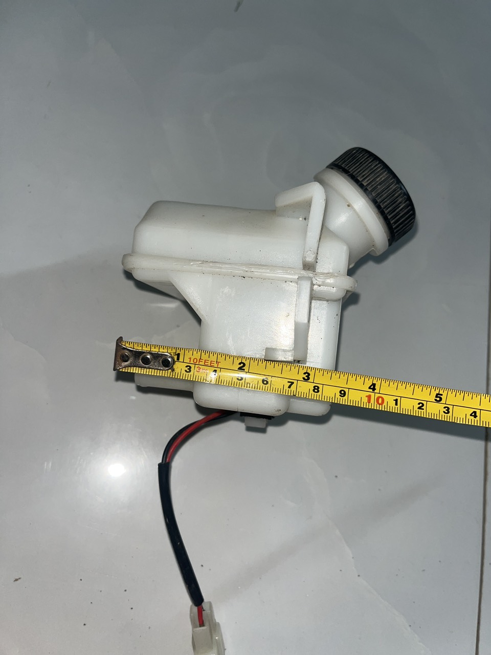Bình dầu phanh kiểu 1 lắp xe 3.5 đến 6 tấn