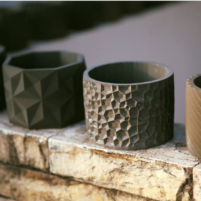 CEMENT POTS