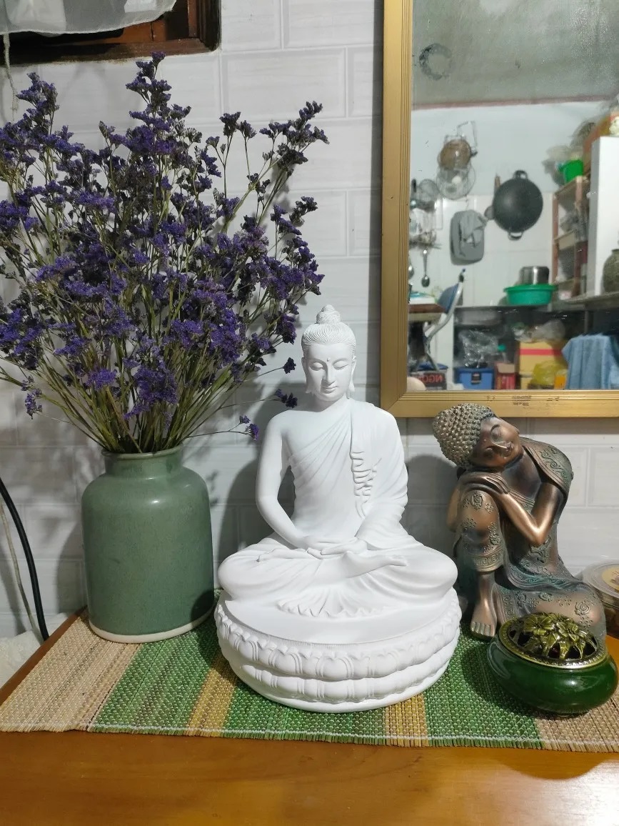 Tượng Phật Bổn sư Thích Ca cao 34cm