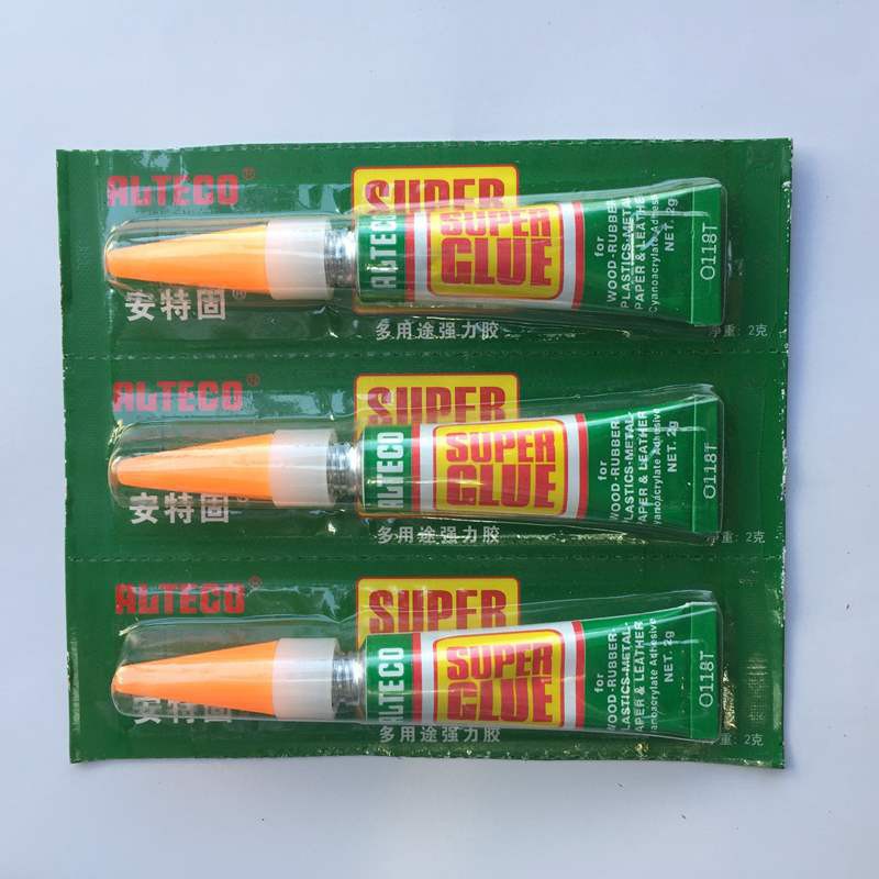 Keo dán đa năng siêu dính Super GluE.