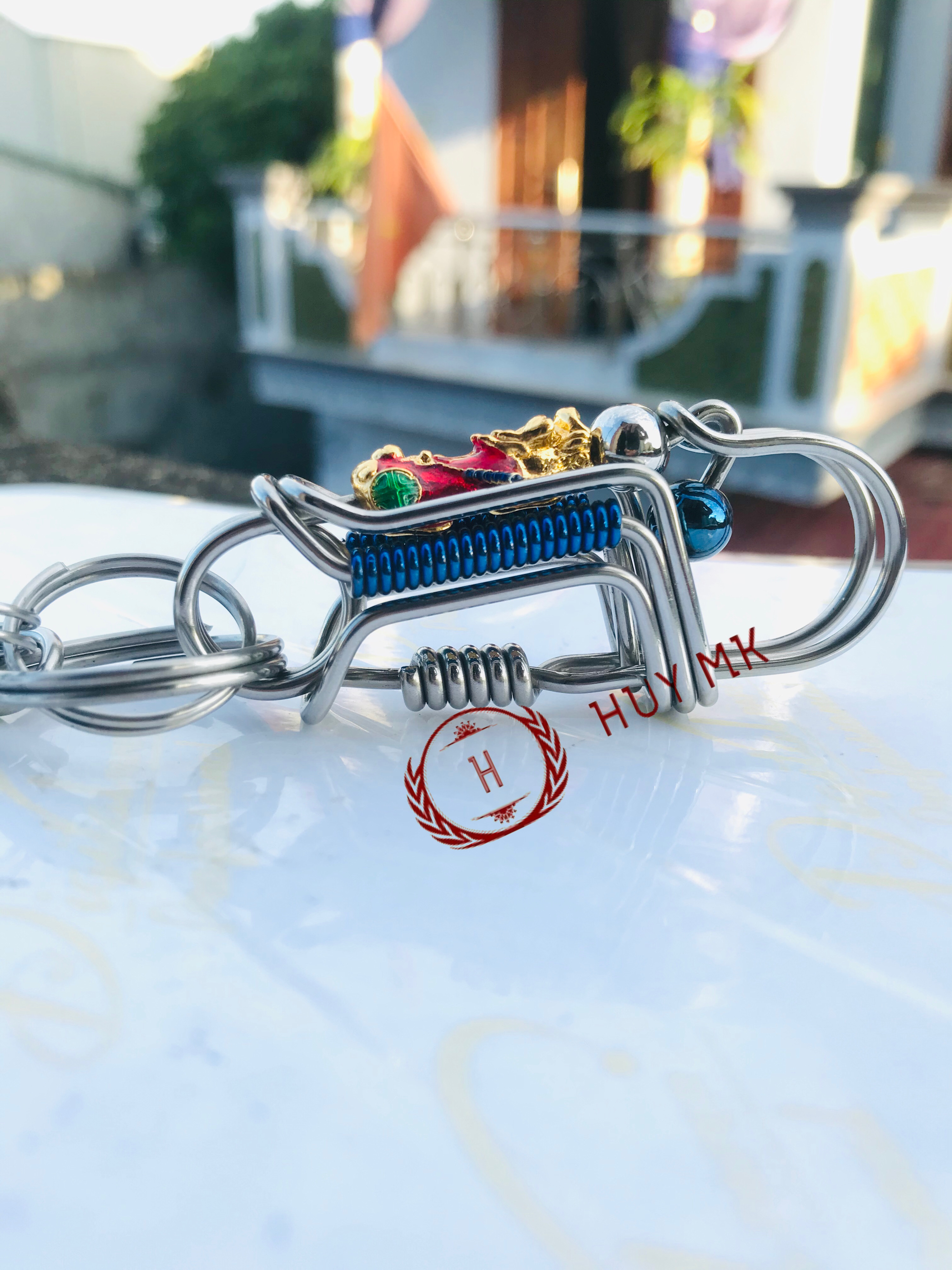 MÓC KHÓA THỦ CÔNG TỲ HƯU ĐỎ