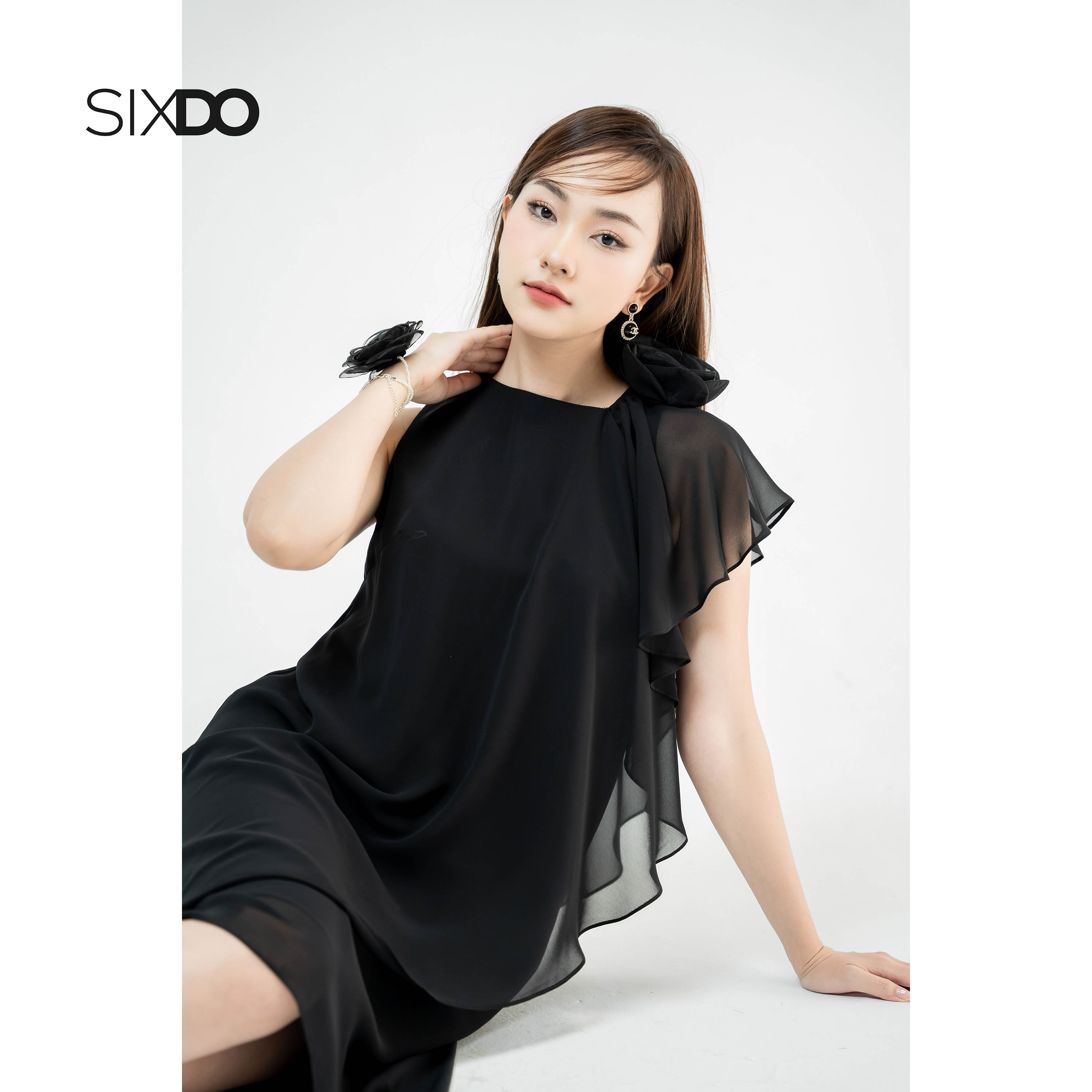 Đầm voan dáng suông SIXDO (Black Round Neck Midi Voile Dress)