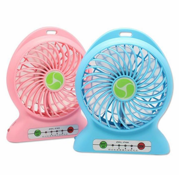 Quạt tích điện mini 3 tộc độ gió