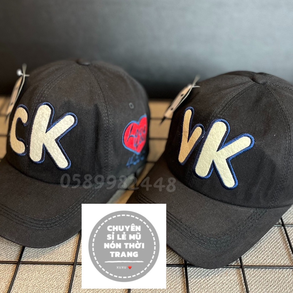 COMBO 1 CẶP NÓN VK CK ĐEN THỜI TRANG CẶP
