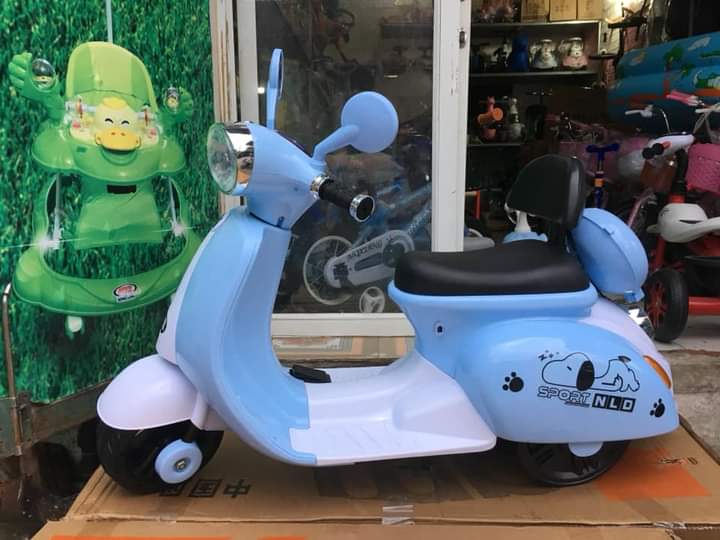 Xe máy điện Vespa cho bé