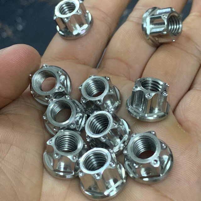 Tán 12ly hở đầu Salaya-Inox (giá 1 con)