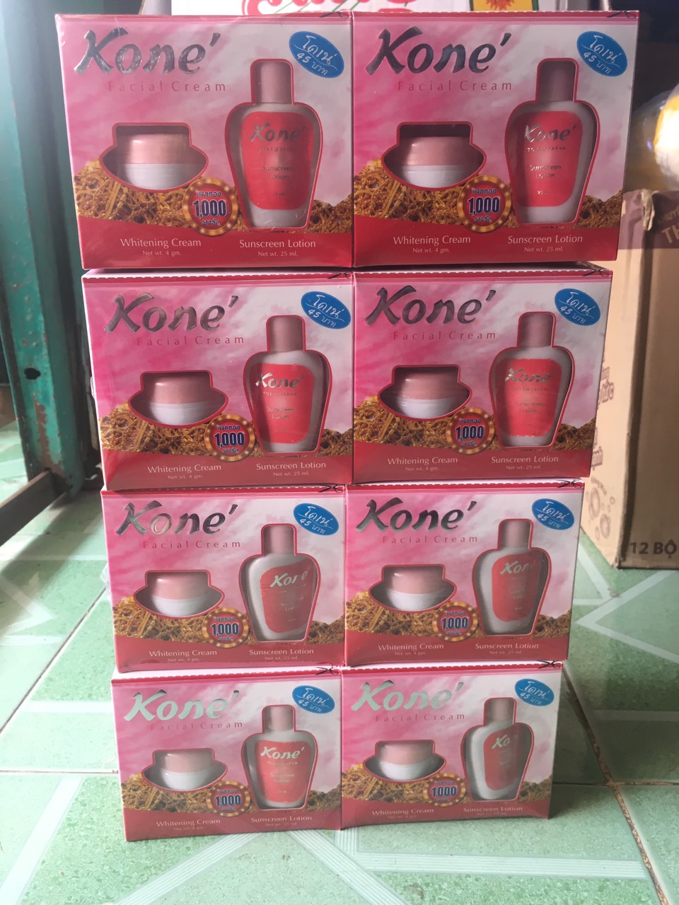 KEM KONE TRẮNG DA