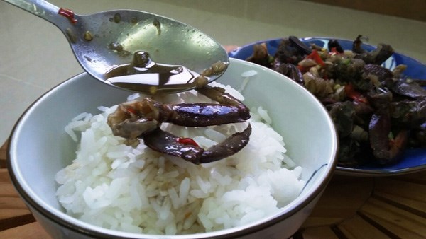 Ba Khía muối Còn Nguyên Con (Cà Mau)