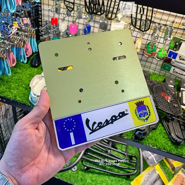 Đế Biển Số Xe Vespa Cờ Ý Hàng Cao Cấp