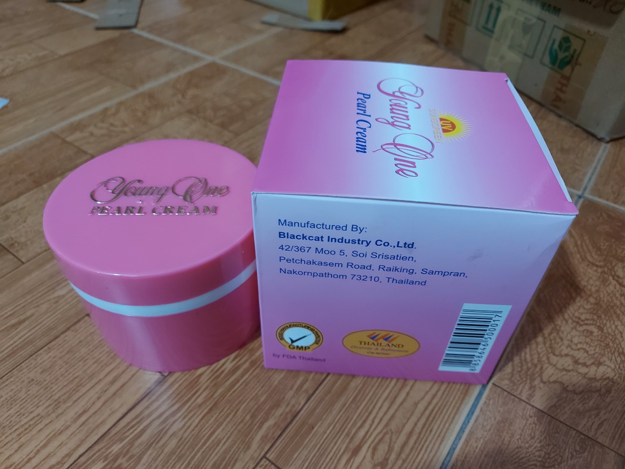 cô gái tóc xù thái hộp đại 100g