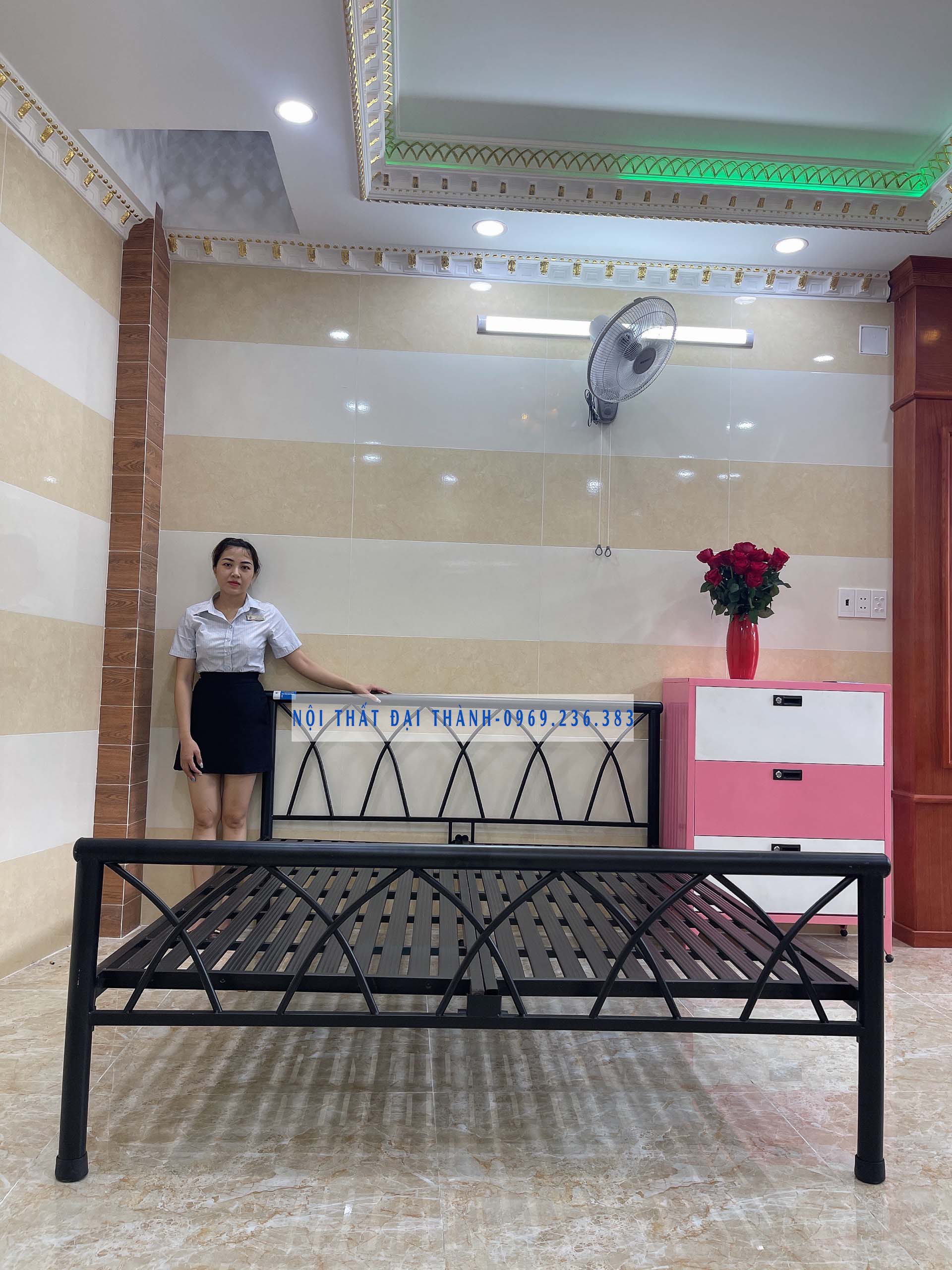 Giường sắt mẫu đan chéo đen NHIỀU kích thước dài 2m