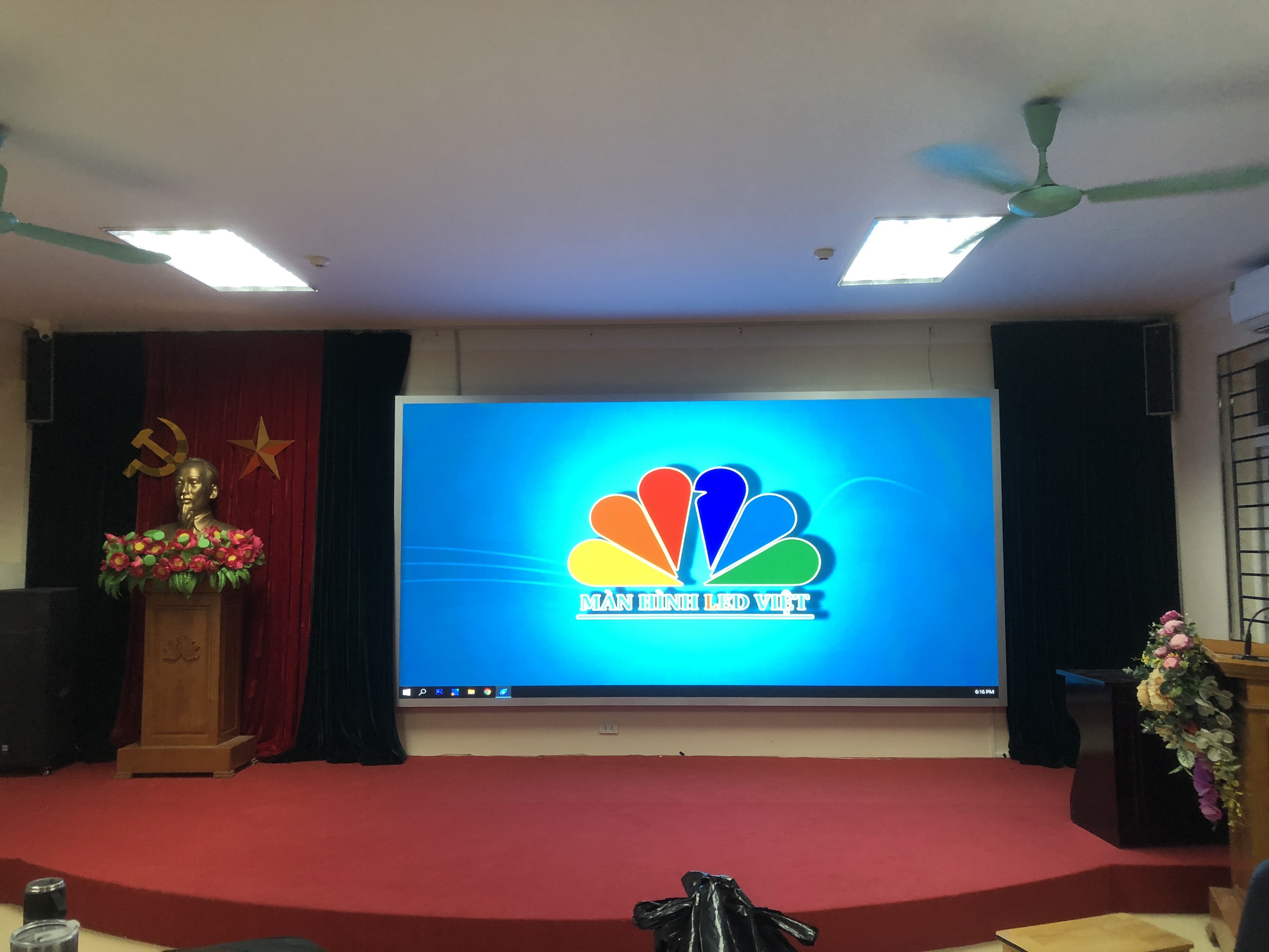 Màn hình Led 100 inch